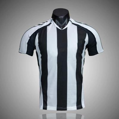 China Fabric: 100% Polyester Retro Soccer Uniform Printed Soccer Clothes Football Training Jersey Breathable Soccer Practice Uniform Jersey for sale