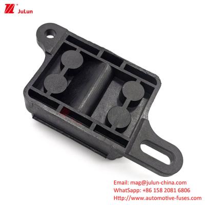 Cina 2-Way Multi-Way ANS Auto Fuse Holder. 2-Way Multi-Way 2P Bolt Auto Fuse Holder Box. in vendita