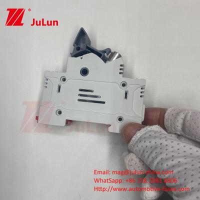 China DIN Guide Fuse Holder 15A 1000VDC With Ceramic Fuse Holder Design14*85mm 32a 1000VDC Pv Fuse Holer for sale