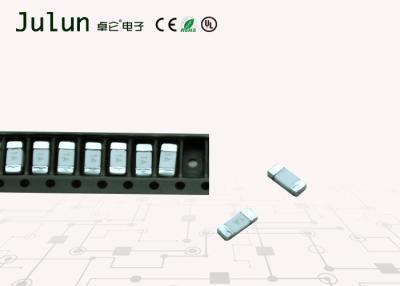 Cina Micro lento ceramico del colpo di SMD 250 volt un chip di 50 di amp serie del fusibile 241-2410 in vendita