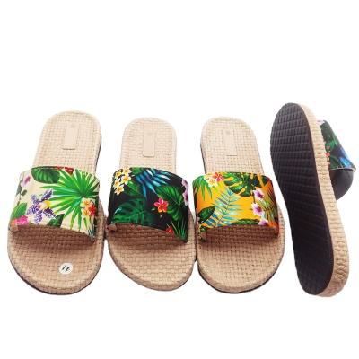 China Fashion Trend 2021 Summer Hot Sale Latest Beach Ladies Beach Slippers Eva Flat Outdoor Slippers for sale