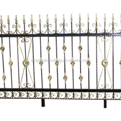 China Easily Assembled Decorative Easily Assembled Powder Coated Ornamental Iron Fencing for sale