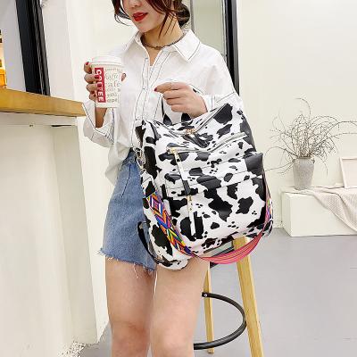 China Hot Selling Adjustable Casual Fancy Waterproof Embossed Leather Waterproof Crocodile School Backpack Women for sale