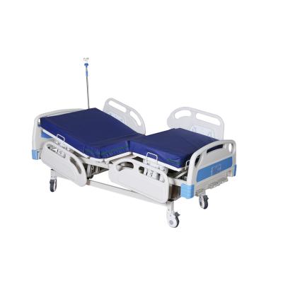 China SFD-B3104 metal hospital bed patients 3 cranks hospital bed medical care hospital bed for sale