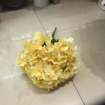 China 5 Heads Realistic Velvet Hydrangea Handmade Artificial Flowers Handmade Artificial Flowers 5 Heads Velvet Hydrangea for sale