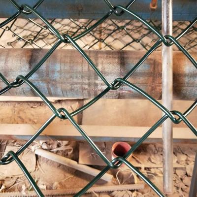 China Eco Friendly Easily Assembled 3.0mm PVC Coated Chain Link Fence For Outdoor Decoration for sale