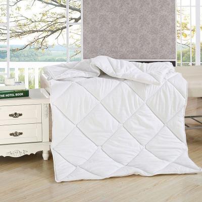 China New Anti-allergy Material Antibacterial Sleep Blanket Duvet Inserts Bed Quilt Quilted Blanket for sale