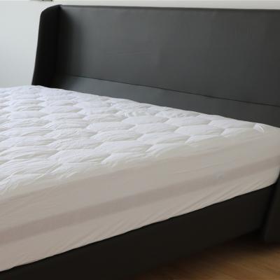 China Anti-Pull Bed Mattress Protector Cavity Filler Elastic Skirt Home Hotel Topper for sale