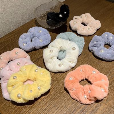 China New Autumn Winter Rabbit Fur Hair Tie Scrunchies High Quality Plush Beaded Ponytail Pearl Hair Tied Durable Elastic Rope Elegant for sale