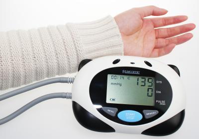 China Dual cuff Arm Blood Pressure Monitor clinically proven result comparable auscultatory method for sale