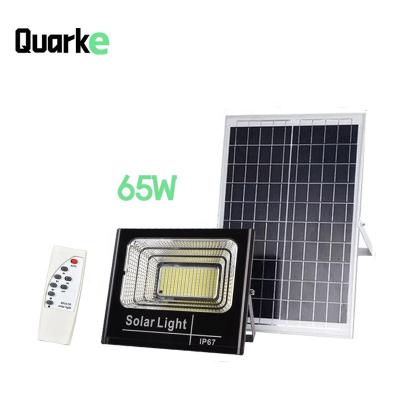 China 2 Years Warranty Outdoor Solar Garden Lights 65W 4000mA Outdoor Solar Lights Residential With Remote Control for sale