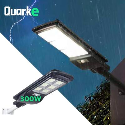 China 2 Years Warranty IP67 Waterproof And Durable Explosion Proof Solar Street Light Residential All In One Solar Street Light for sale