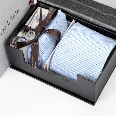 China 100% Handmade Wholesale Stripe Pattern Jacquard Woven 100% Polyester Ties With Handkerchief Gift Set For Men for sale