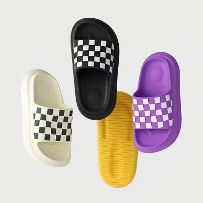 China Indoor Children's Slippers Clog Summer Non-slip Girls Sandals and Boys Baby Slippers Anti-slippery Children's Slippers for sale