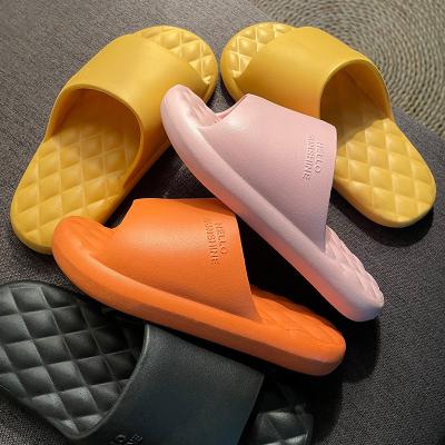 China Comfortable Soft EVA Slippers Women Bathroom Clog Slippers Outdoor Family Anti-skid Adult Couples New Wholesale for sale