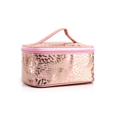 China Custom Made High Quality Women Logo Large Laser Bag Makeup Organizer Cosmetic Travel Makeup Bag for sale