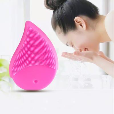 China Angular Blush Facial Cleansing Brush 2021 High Quality Silicone Face Brush Bpa Free Exfoliating Cleansing Tool Silicone Brush for sale