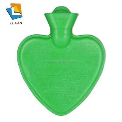 China 1L Natural Rubber Heart Shape Water Bottle Hot Green Color for sale