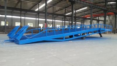 China Customized Steel Pipe Portable Loading Dock Ramps With Anti Slip Platform 5 To 15 Tons for sale