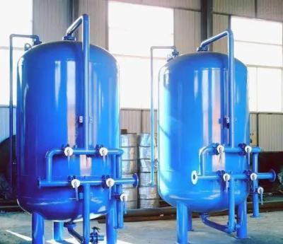 China Filtratiesysteem voor de voedingsmiddelen- en drankenindustrie 10000l/h Kwartszand / mangaanfilter Partikelen verwijderen Bacteriën Te koop