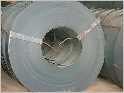 Chine GB/T 700 Q195 / Q235 / Q345 en acier laminé à chaud de bobines / bande avec 145-630 MM de largeur à vendre