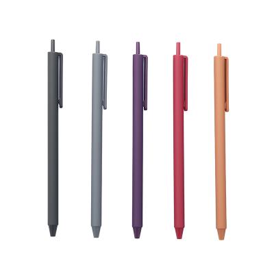 China Retro Color Press Carbon Ballpoint Pen Plastic Simple Large Capacity Neutral Office Student Neutral Pen for sale