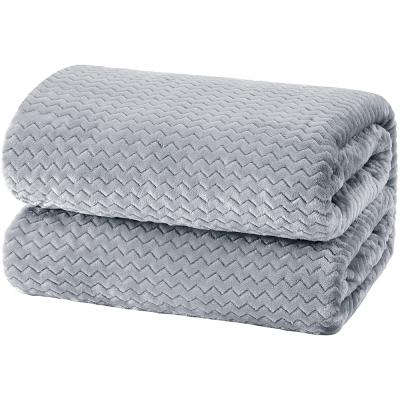 China Anti-static Gray Fleece Blanket Coral Lightweight Super Soft Comfortable Luxury Bed Blanket for sale