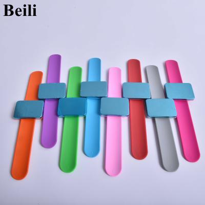 China 2021 Magnetic Salon Wristband Wrist Band Hair Clips Wrist Strap For Salon Barber Use for sale