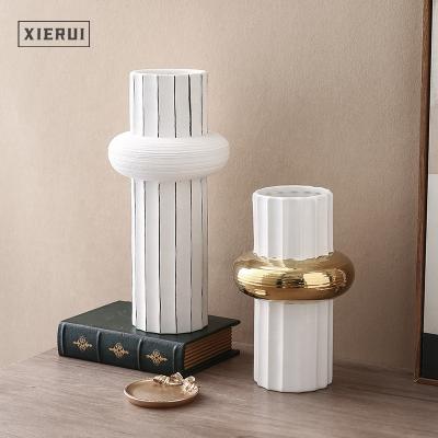 China Nordic minimalist single plating ceramic vase for home decor keramik craft modern luxury ornament for sale