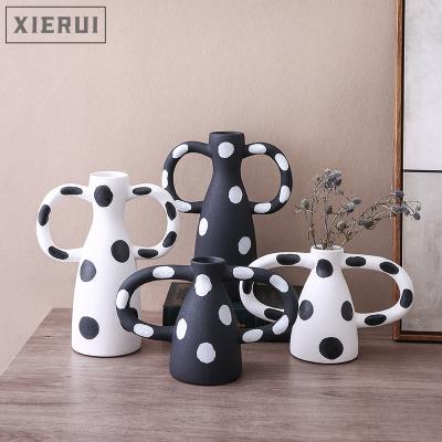 China Creative Modern Simple Minimalist Geometric Accessories Luxury Home Ornaments Table Top Spotted Nordic Flower Vase for sale