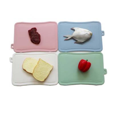 China Small Stored Eco-Friendly Plastic PP Tool Apple Pear Fruit Fish Bread Baking Food Color Cutting Chopping Board Set With Stand for sale