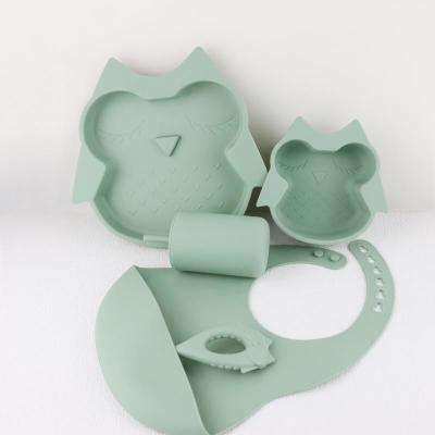 Cina Le stoviglie pieghevoli del silicone hanno messo le ciotole & le tazze durevoli per uso all'aperto in vendita