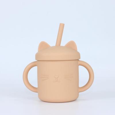 China 155g Copo de Silicone com Impressão Copo de Sippy com Palha à venda