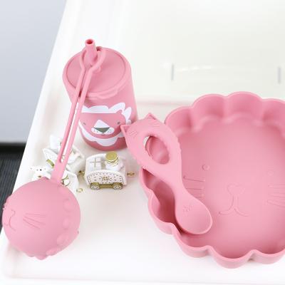 China Full Silicone Straw Cover In 3D Design Lightweight Silicone Baby tableware set for sale