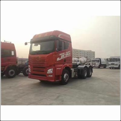 China Camión del tractor remolque de las ruedas 6x4 de CA4180P66K2E 10 con el Ⅲ del euro de la base de rueda de 3600m m en venta