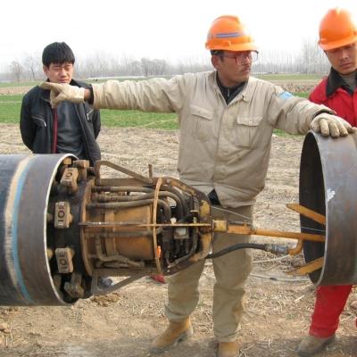 China Clampada para equipos de construcción de oleoductos y gasoductos largos dentro de la planta de fabricación en venta