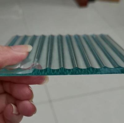 China Moru Modern Clear 10mm Toughened Wide Ribbed Glass Reeded Patterned Glass For Architecture for sale