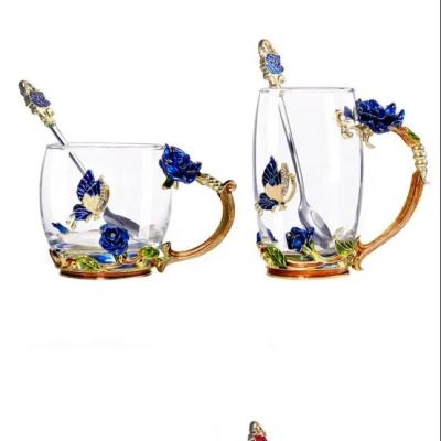 China Sustainable Crafts and Gifts Embossed Flower Enamel Glass Mug with Spoon for sale