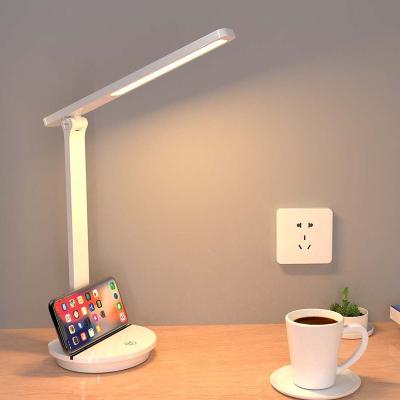 China Modern Wholesale Hot Selling Portable Light Fixture LED Desk Lamp With USB Port Eye Protection Table Lamp for sale