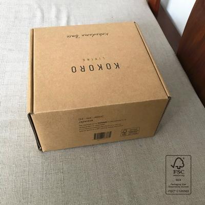 China Recyclable Environmental Friendly Recycled Kraft Paper Packaging Boxes Recyclable Courier Storage Box for sale