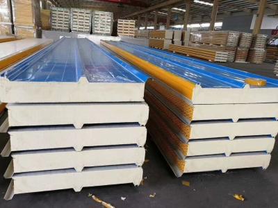 China Fire Retardant Lightweight Waterproof PU Sandwich Panel for Roofing for sale