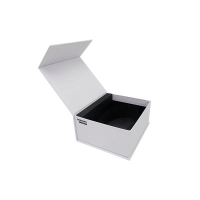 China New Arrival Handmade Luxury Skin Care Box Custom White Skin Care Gift Box Set For Women for sale