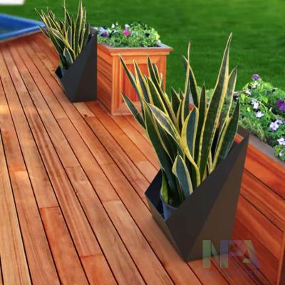 China ISO9001 NPA 2022 Hot Selling Planter Pot High Quality Outdoor Rectangle Shape Black Flower Pot Garden Park Planter Box for sale