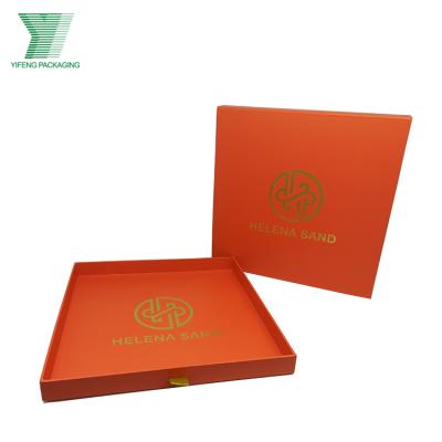 China Handmade Gold Foil Label One Color Printing T-Shirt Packaging Boxes Custom Logo Apparel Cardboard Gift Box for sale