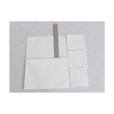 China Absorbent cotton + PE isolation film special design widely used sliced ​​eco-friendly medical absorbent pad for sale