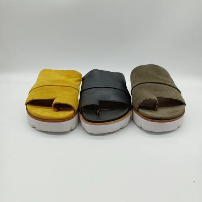 China Summer Anti-skid Fashion Unique Open Toe Big Buckle Leather Cork Women Casual Sandals Beach Slippers for sale