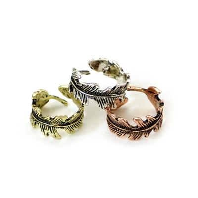 China Durable Creative Punk Exquisite Leaf Rings For Women Men Finger Ring Personality Fashion Jewelry Retro Ornaments for sale