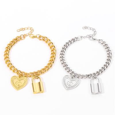 China FASHIONABLE Lock Pendant Gold Heart Love Latest Charm Link Chain Bracelets Female Jewelry for sale