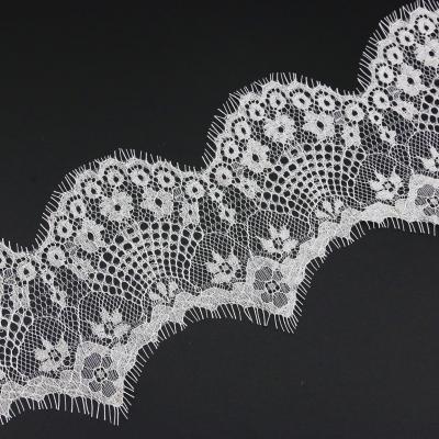 China Garment Ribbon Wedding Dress Sewing Fabric (3yards/lot) 130mm Black White Water Soluble Lace Fabric for sale