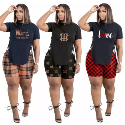 China Z91594 Breathable Y2k Plus Size Casual Plaid Letter Print Plaid Summer Women Short Two Piece Set Clothing for sale